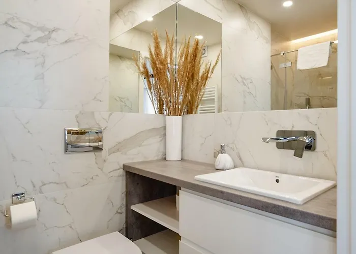 Przy Plazy / Klifowa * Rewal